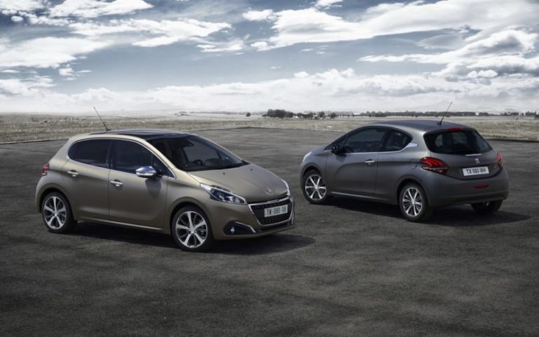 PEUGEOT_208