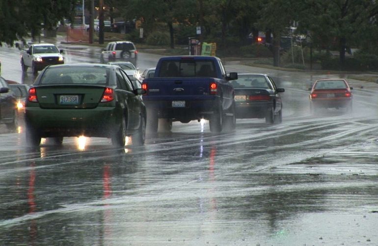 driving-in-the-rain